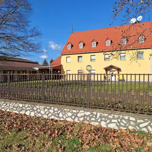 Fenyő Panzió és Apartmanház Mezőkövesd 028 kép