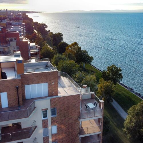 Galerius Vzpart Apartmanhz Sifok 