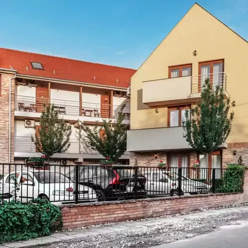 Lovagvár Apartmanok Gyula 003 kép