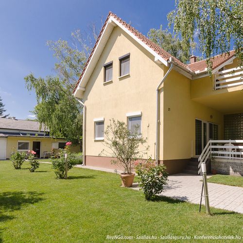 Kenese Gyöngye Apartmanház Balatonkenese  2
