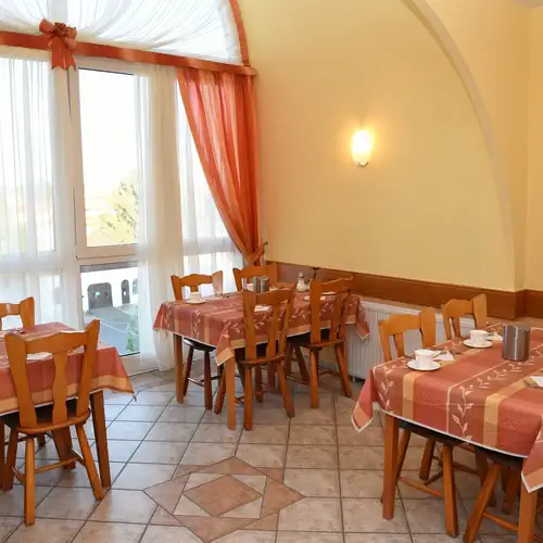 Hotel Napsugár Hévíz 008 kép