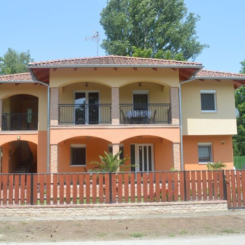 Granada Medencés Apartmanház Szántód  2