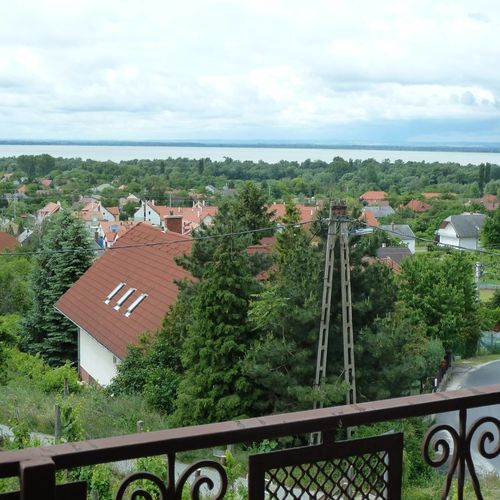kilátás a Balatonra