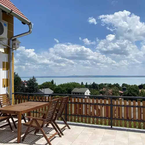 Bacchus Apartman - Borbarlang Vinotéka Badacsony 031 kép