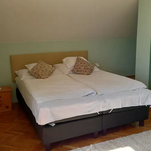 Z&ouml;ld szoba