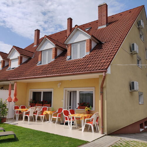 Erzsébet Apartmanház Balatonlelle  2