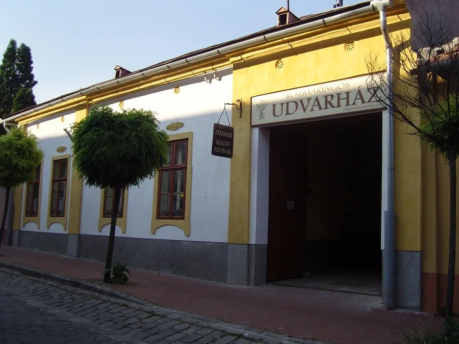 Rozmaringos Udvarház Dunaföldvár