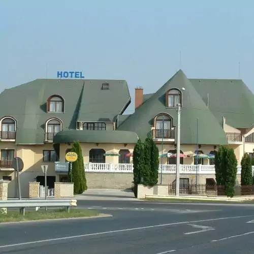 Hotel Holdfény Kápolnásnyék 010 kép