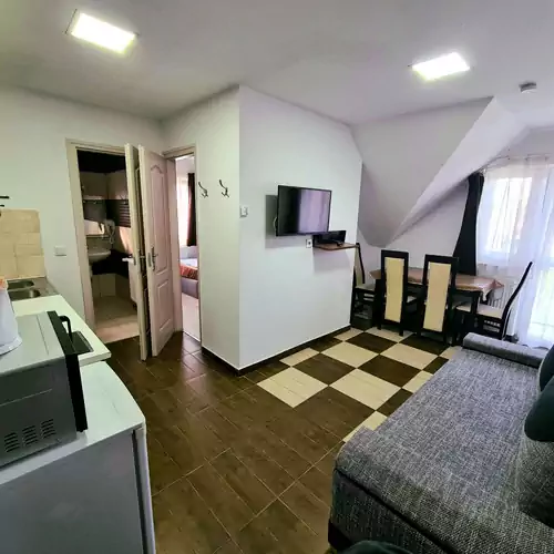 Marika Apartman Sopro 008 kép