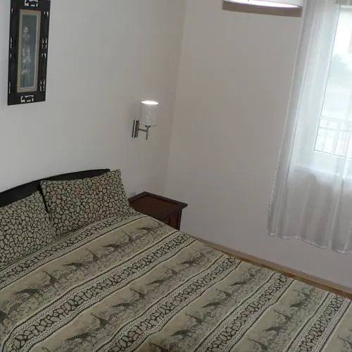 2. h&aacute;l&oacute; szoba