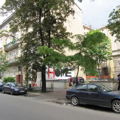 Quiet street between Old Town and Jewish District. Paid Parking along street.