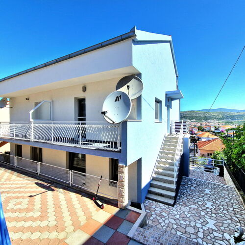 Apartmani Dujo Trogir  4