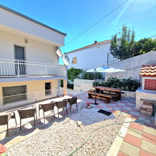 Apartmani Dujo Trogir  3