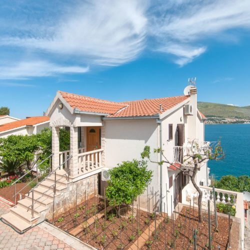 Apartmani Marta Okrug Donji  4