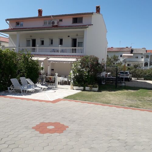 Apartmani Perkić Rab  4