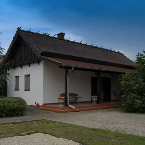 Szarka Ház Csongrád 001 kép