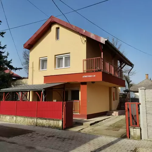 Gyöngyvirág Apartmanház Hajdúszoboszló