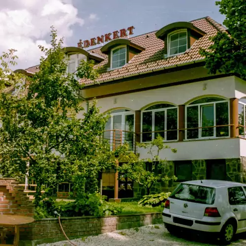 Édenkert Panzió Siófok 002 kép