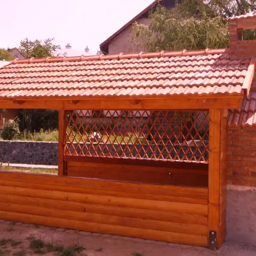 Slika drvene kućice