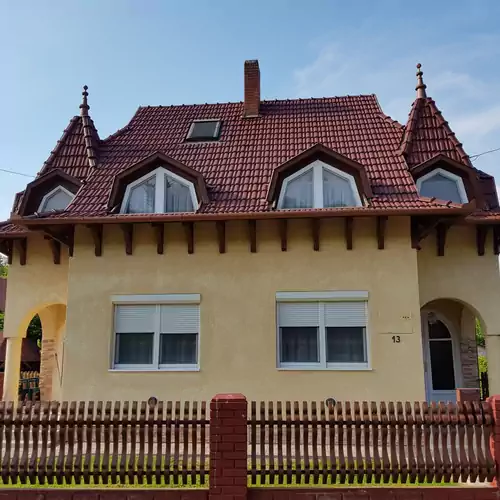 Henrietta Apartmanház Zalakaro 003 kép