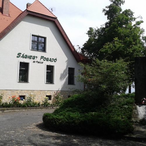 Fotó az épületről