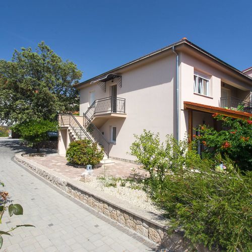 Apartmani Prestige Baška ★★★ 2