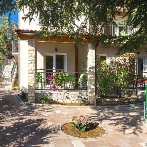 Apartmani Prestige Baška ★★★ 4
