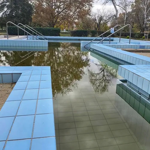 Term&aacute;lvizes medence