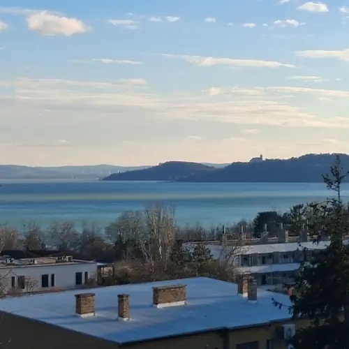 T&eacute;li Balaton