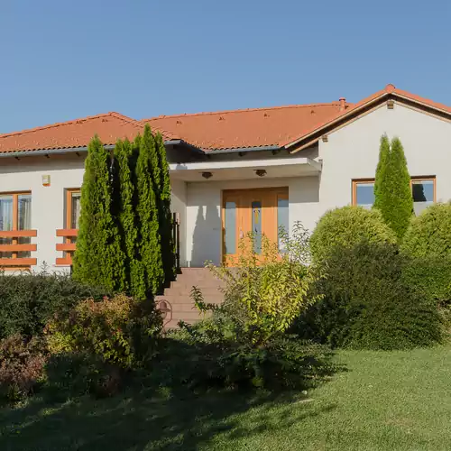 Villa Corvina Győrújbarát 004 kép