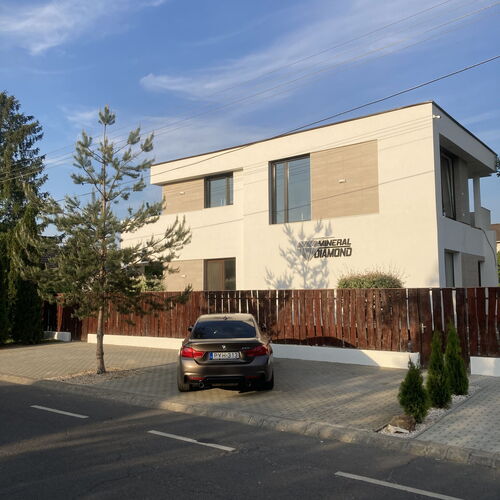 Diamond Apartman Sstfrd 