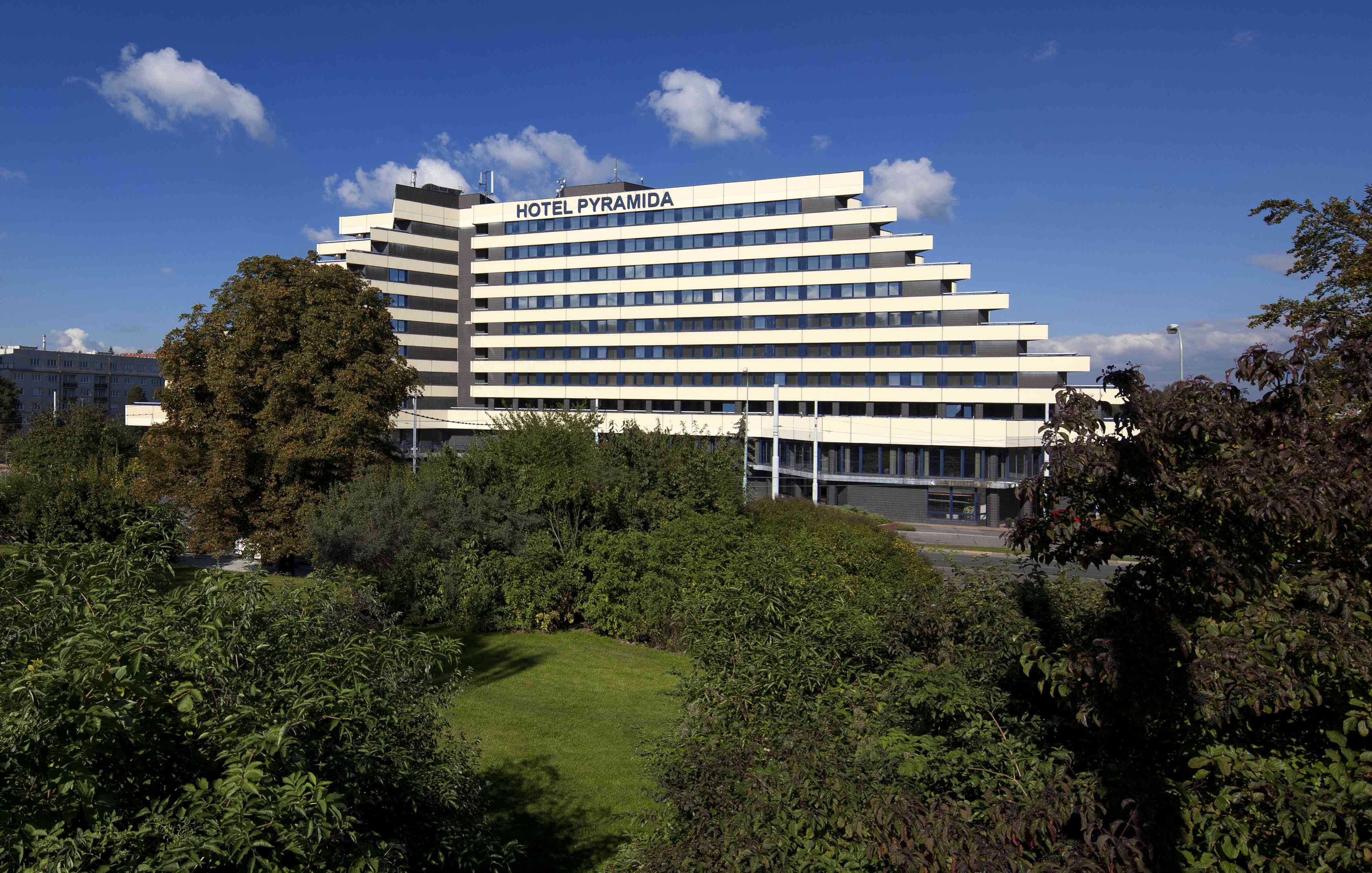 orea hotel pyramida praha bělohorská prague 6 czechia