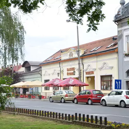 Kakukk Étterem Panzió Nyírbátor 003 kép