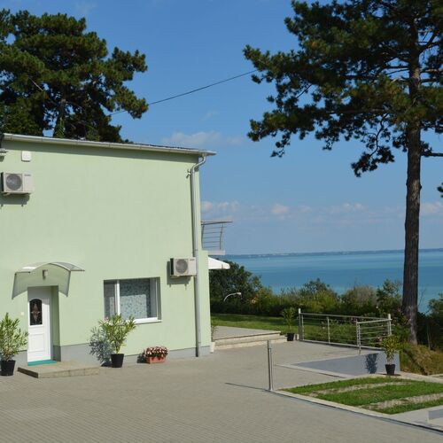 Balatoni Panoráma Apartmanház Balatonalmádi  3