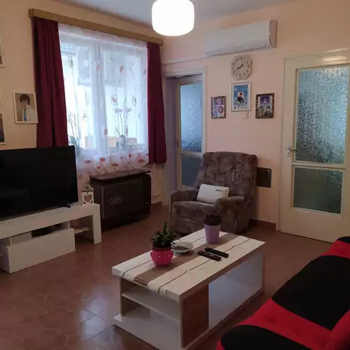 Rézi Nyaralóház Balatonszárszó 003 kép