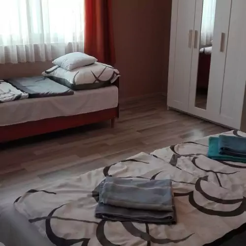 Rézi Nyaralóház Balatonszárszó 004 kép