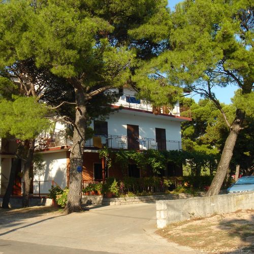 Apartmani Popo Starigrad 