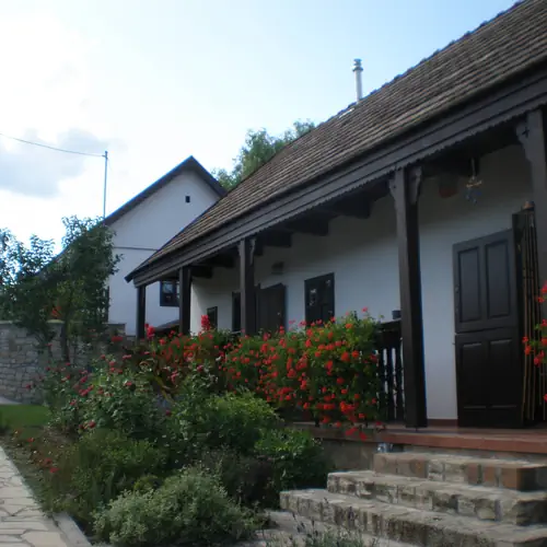 Fot&oacute; az &eacute;p&uuml;letről