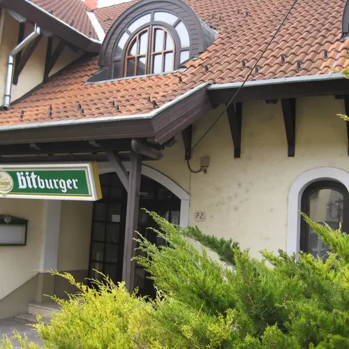 F&eacute;nyk&eacute;p az &eacute;p&uuml;letről