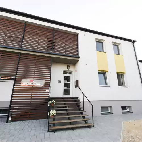 Suri Bau Apartman Mosonmagyaróvár 002 kép