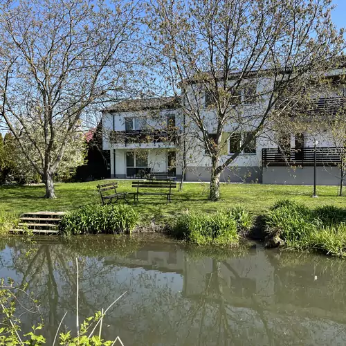 Suri Bau Apartman Mosonmagyaróvár 008 kép