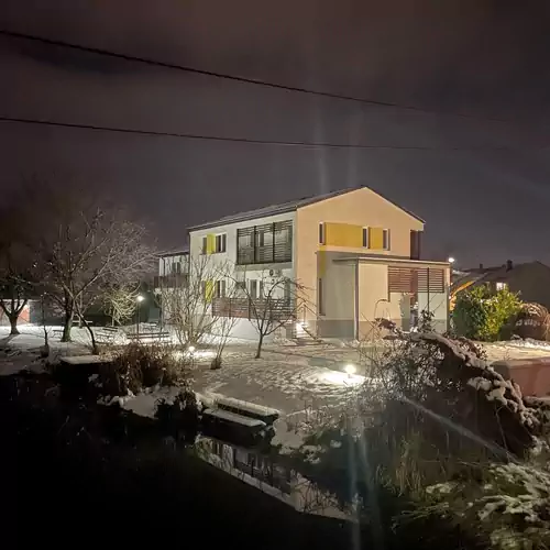 Suri Bau Apartman Mosonmagyaróvár 009 kép
