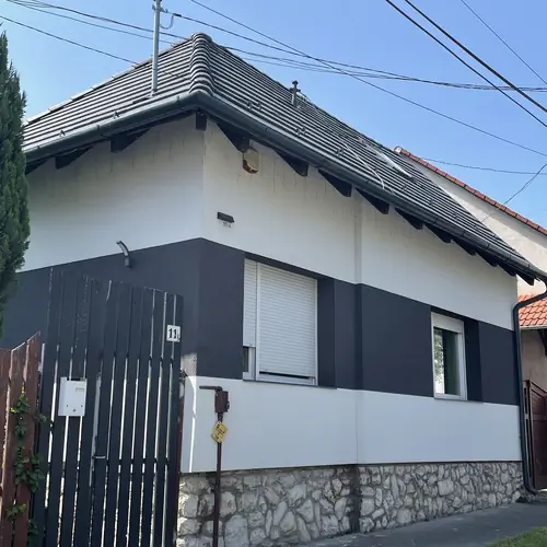 Regina Vend&eacute;gh&aacute;z