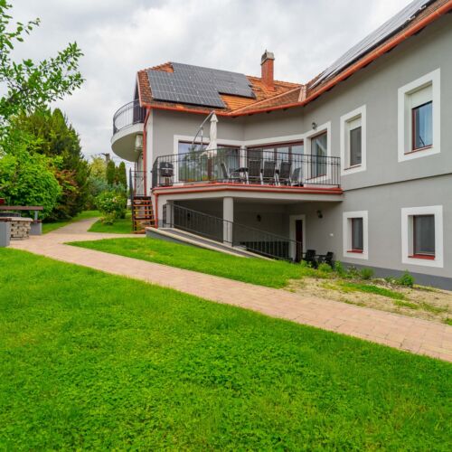 Kamilla Villa Balatonkenese