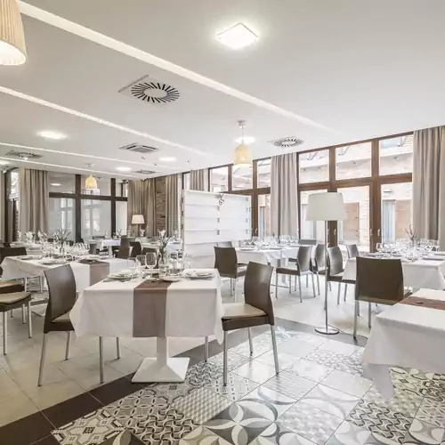 Levendula Hotel Algyő 012 kép