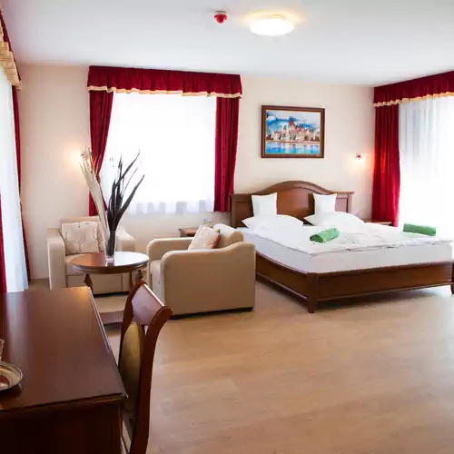 Luxury Hotel Siófok 010 kép