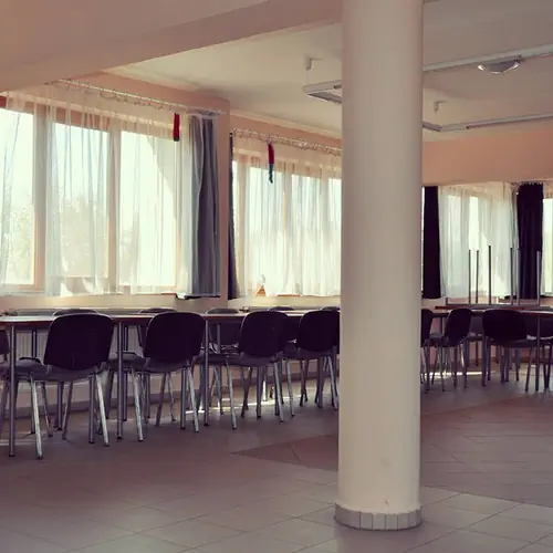 K&eacute;p konferenciateremről
