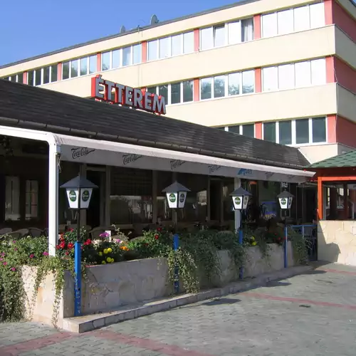 Hotel Ózd 002 kép