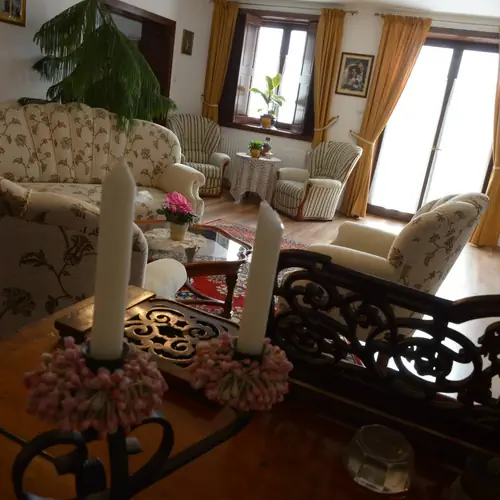 K&eacute;p a t&aacute;rsalg&oacute;r&oacute;l