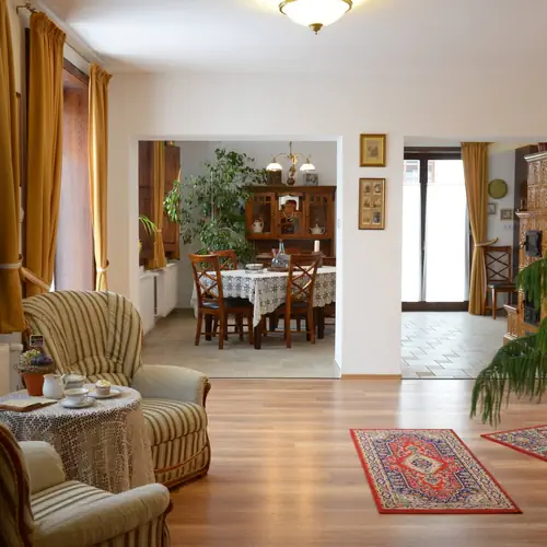 A t&aacute;rsalg&oacute;